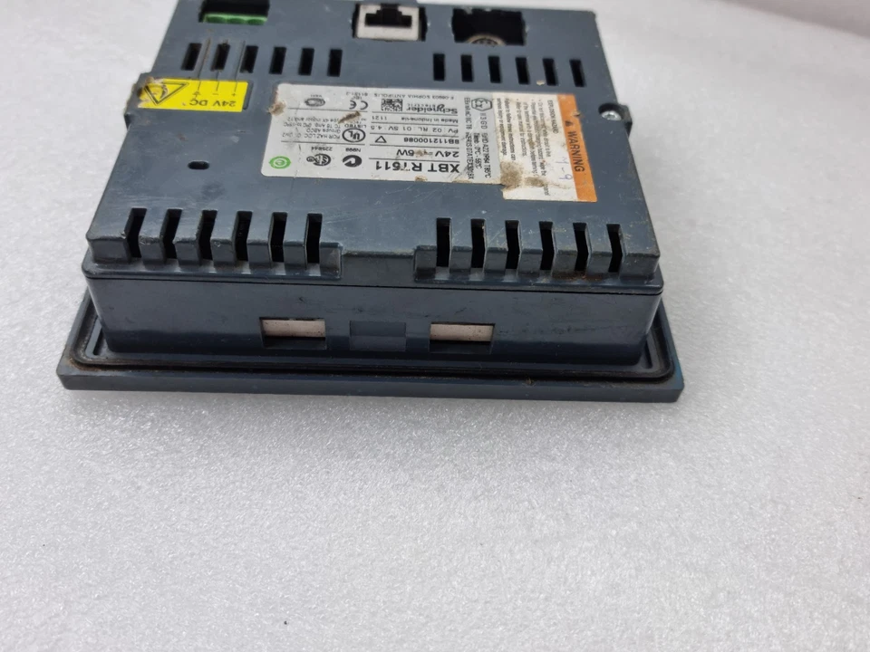 SCHNEIDER MAGELIS XBT RT511 HMI KEYPAD PANEL 24V XBTRT511 (USED)